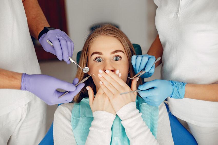 Дентофобия: как преодолеть страх перед стоматологом
